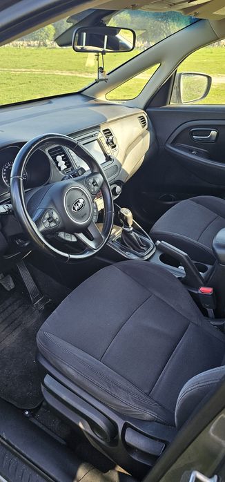 Kia Carens 7 osobowa