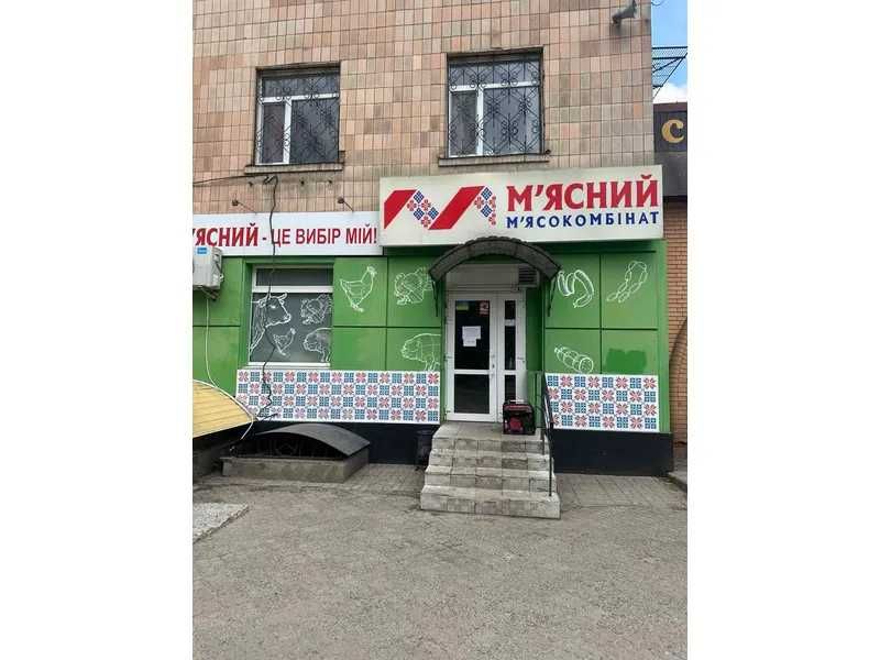 Продаж фасадного приміщення 189 м² в центрі Ромен (Бульвар Шевченка, 8)