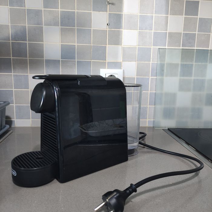 Máquina de café de cápsulas delonghi Nespresso