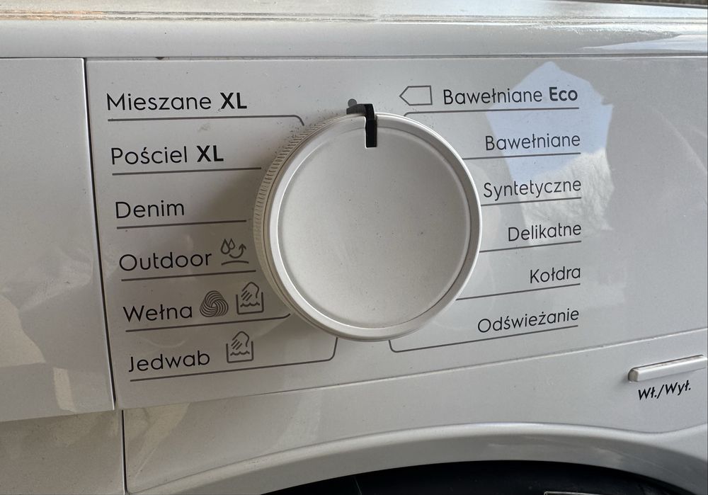 Suszarka do ubrań Elektrolux Perfektcare 800