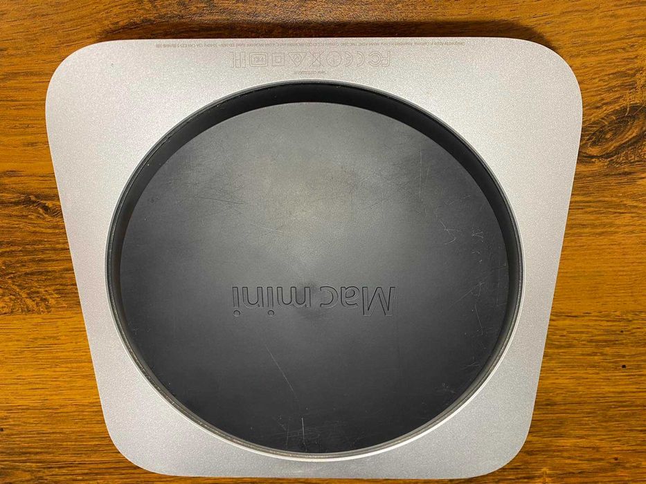 Apple Mac mini (model A1347 2014 г.) i5-2,6 GHz/RAM 16 Gb/SSD 256 Gb