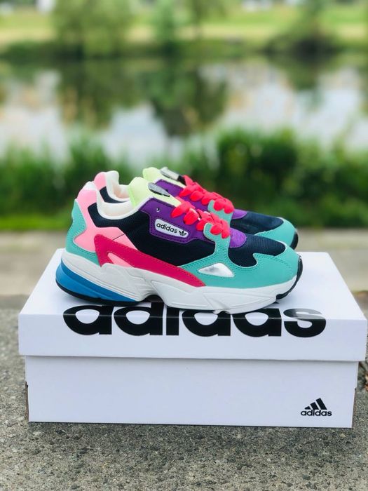 Кроссовки летние Adidas Falcone замш кросовки Адидас фалкон
