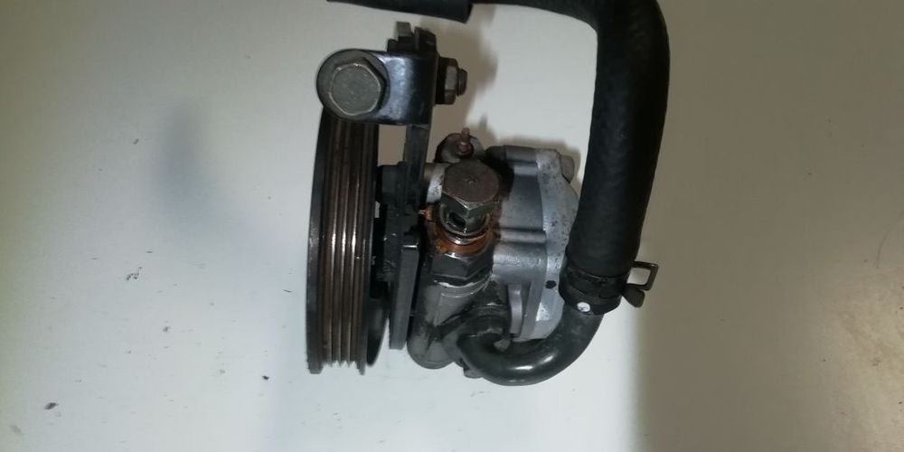 Bomba direcao assistida - Kia rio 1.3 ( 2000 )