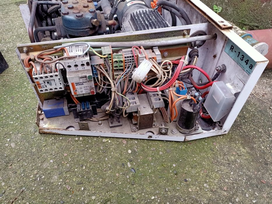 AGREGAT CHŁODNICZNY Chłodnia Mroźnia CARRIER Basic 700 Instalacja KOMP