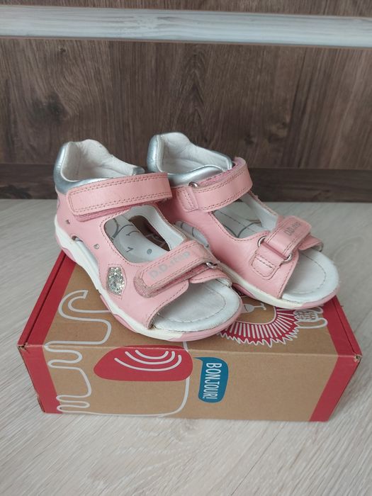 Босоніжки   Dd.step  з лед підсвіткою