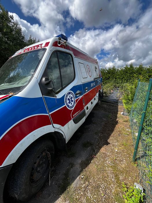 Renault Master 2015 rok pij 2,3 diesel 120 KW uszkodzony. Silnik sprawny