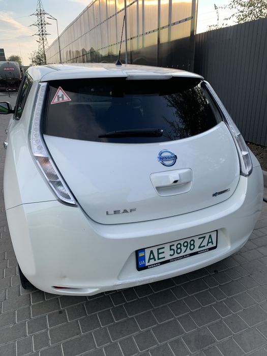Електромобіль Nissan Leaf 30 kWt