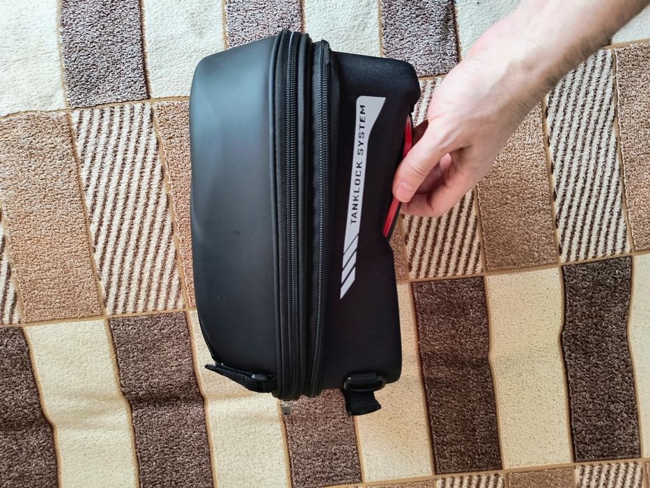 Мото сумка GIVI TankLock Tankbag Sport-T 15L