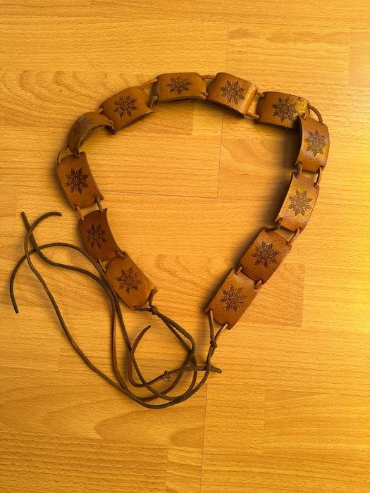 skórzany pasek w stylu boho