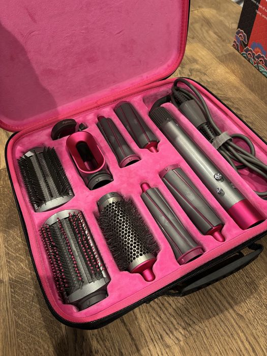 Dyson Airwrap (primeira versão)