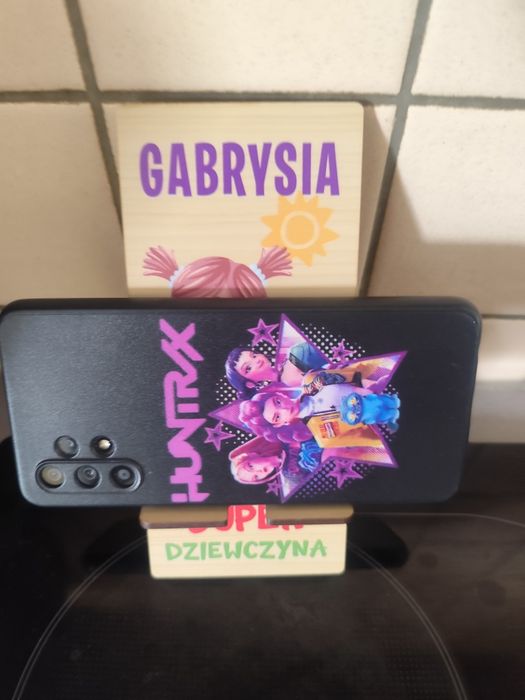 Podstawka pod telefon: Gabrysia super dziewczyna