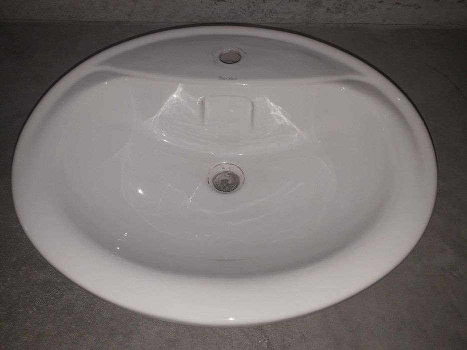 Lavatório Sanitana Luso Branco.