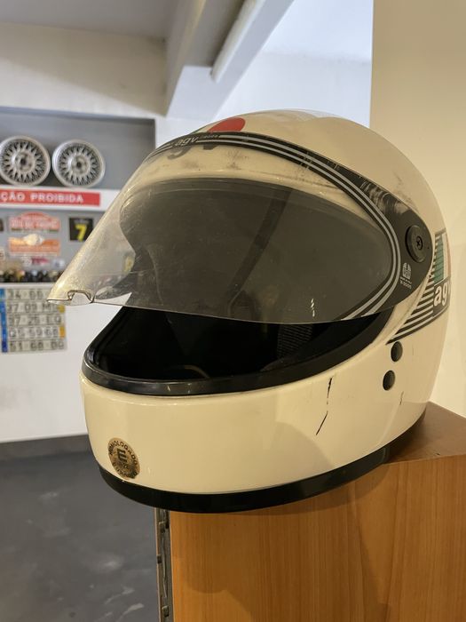 Capacete AGV anos 80