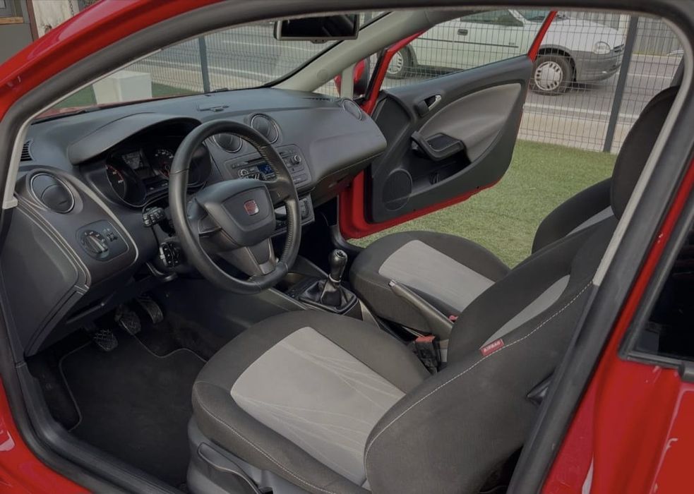Seat ibiza de 2013 TSI TODO VERIFICADO E APROVADO pode trazer mecânico