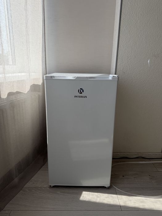 Морозильна камера  Interlux 60л