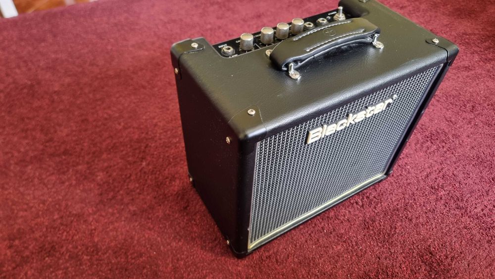 Amplificador Valvulado Blackstar HT-1R (C/ Reverb) – Válvula Nova!