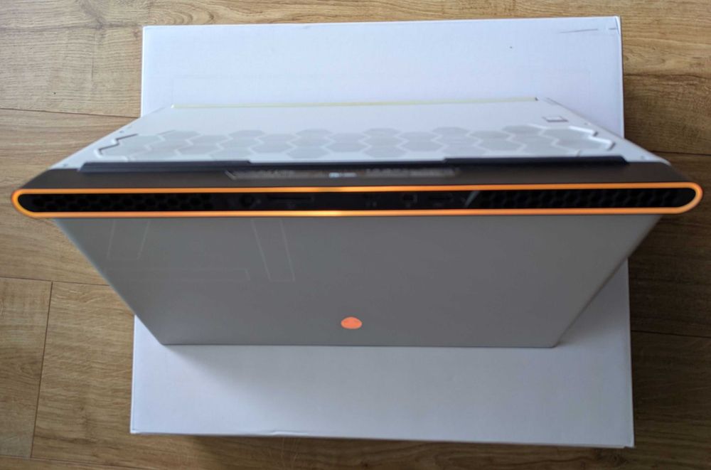 Laptop gamingowy Dell Alienware m17 R4 RTX 3070