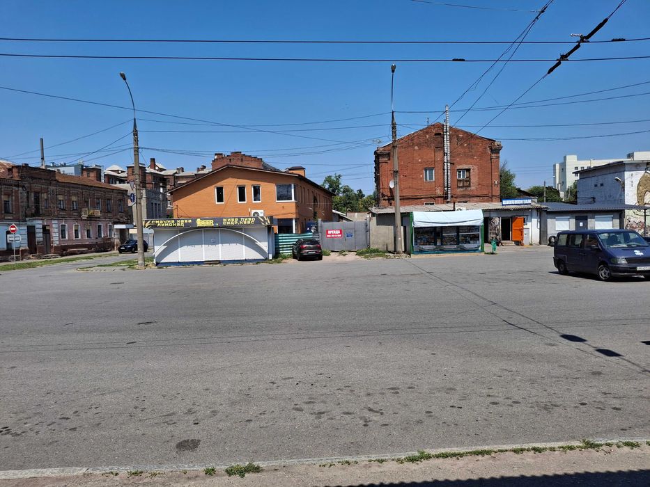 Аренда под кафе, магазин, круг 11 троллейбуса м. Вокзальная 8 мин.