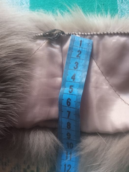 Продам хутро натуральне у хорошому стані і