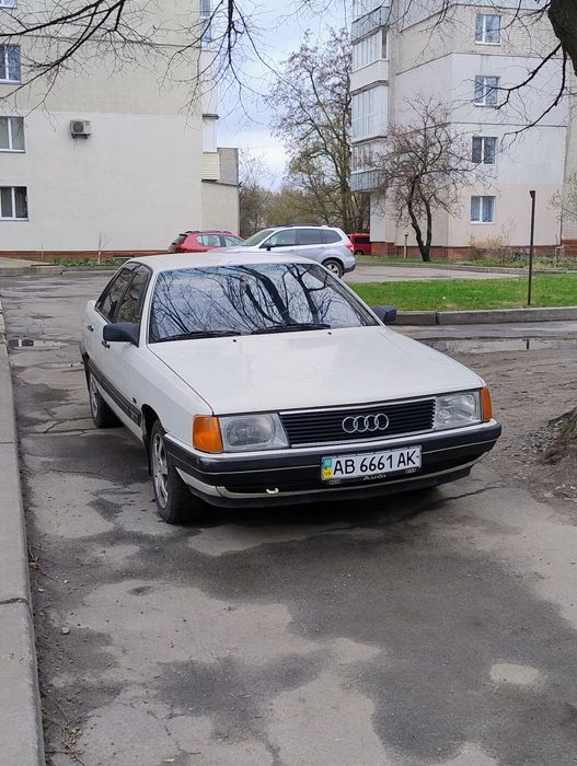 Ауді 100 с3 (сігара)