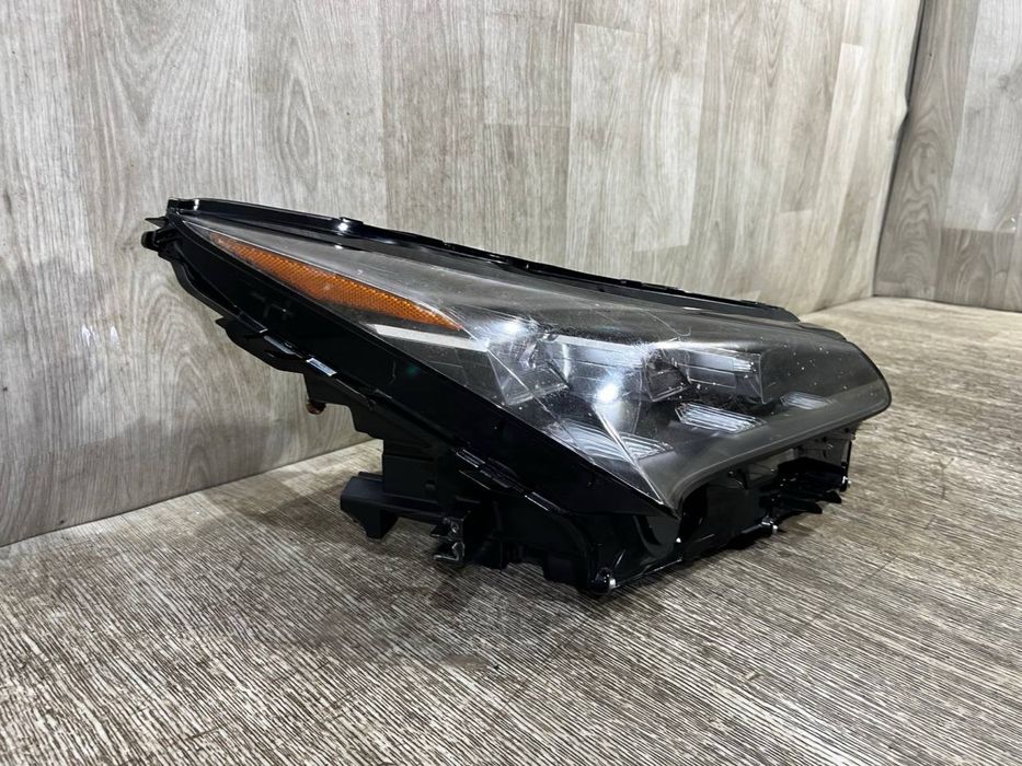 Фара передняя правая Lexus NX 1 / 2014 2015 2016 2017 г.