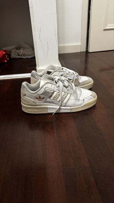 Tenis adidas em bom estado