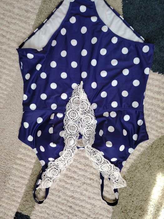 Купальник сдельный большого размера 52-54р горошки с кружевом XXL ч D