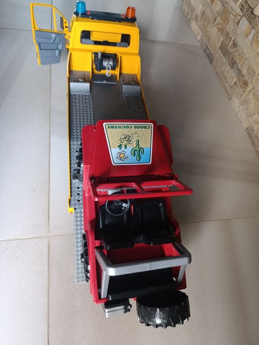 Продам евакуатор Bruder Mercedes-Benz Sprinter c джипом