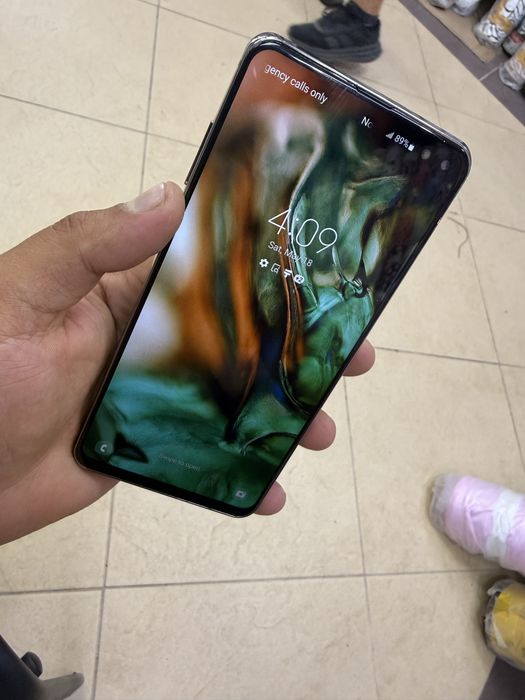 Samsung s10+ Америка