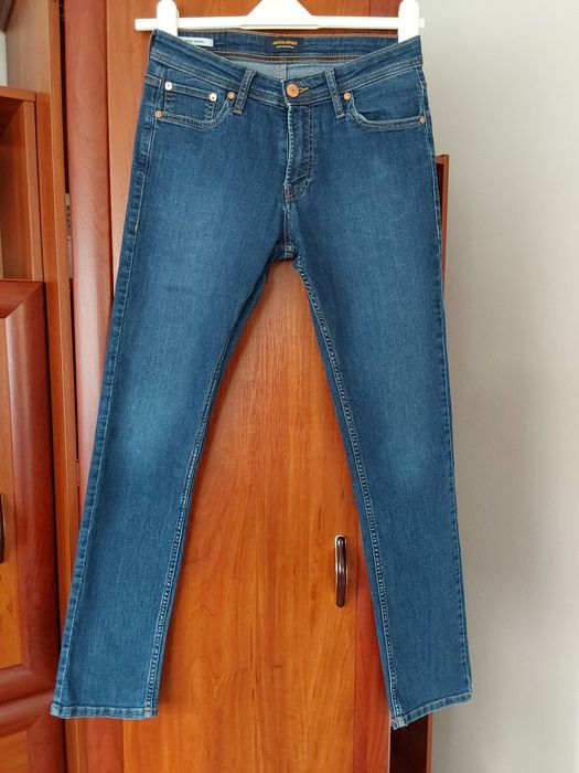 Spodnie damskie jeansowe  Nowe