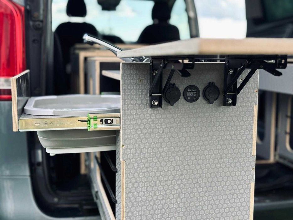 Camperbox zabudowa turystyczna kempingowa TRAFIC VITO T5 T6 T7 TRANSIT