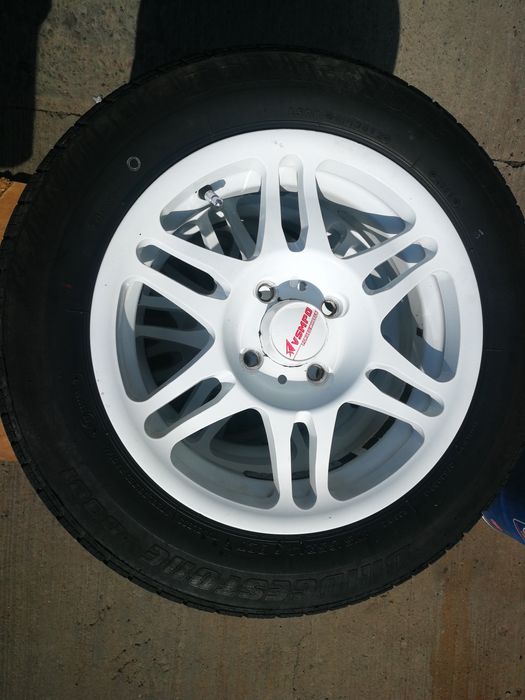 Продам диски з резиною.