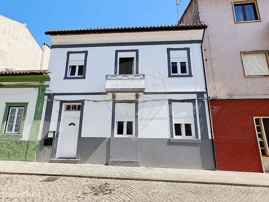 Moradia T4 para venda