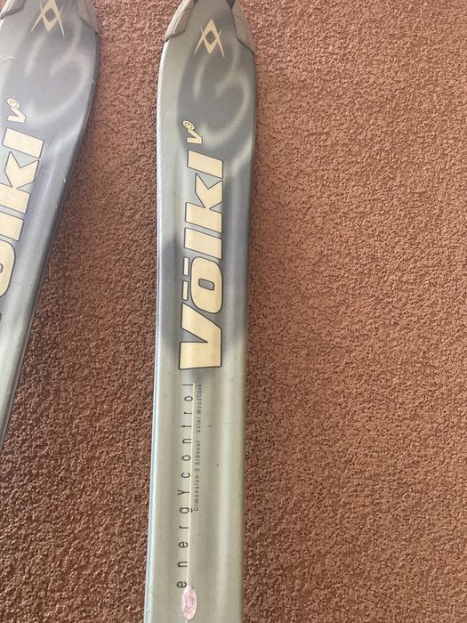Narty Volkl carver 149 cm