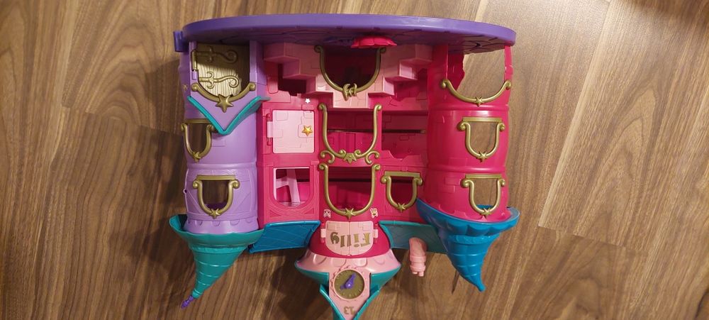 Zestaw Zamek Filly z kucykami i domkiem na drzewie