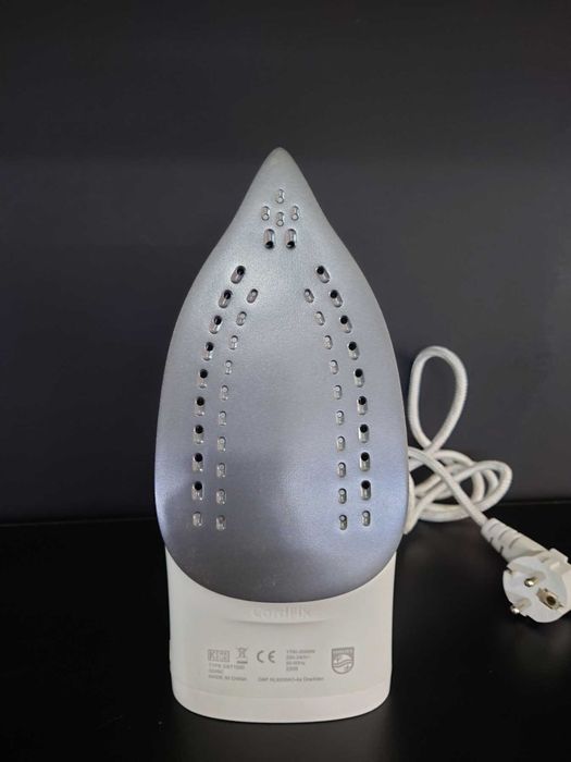 Утюг Philips DST 1030