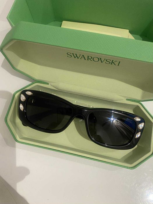 nowe oryginalne Okulary przeciwsłoneczne czarne Swarovski prostokątne
