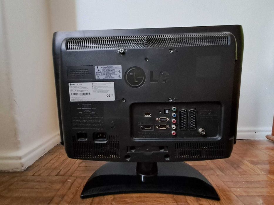 Televisão LG 26LD320 TV 66 cm (26") HD Preto