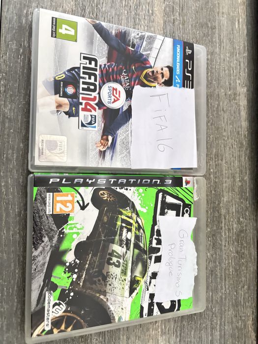 PS3 Fat + 13 Jogos – A FUNCIONAR