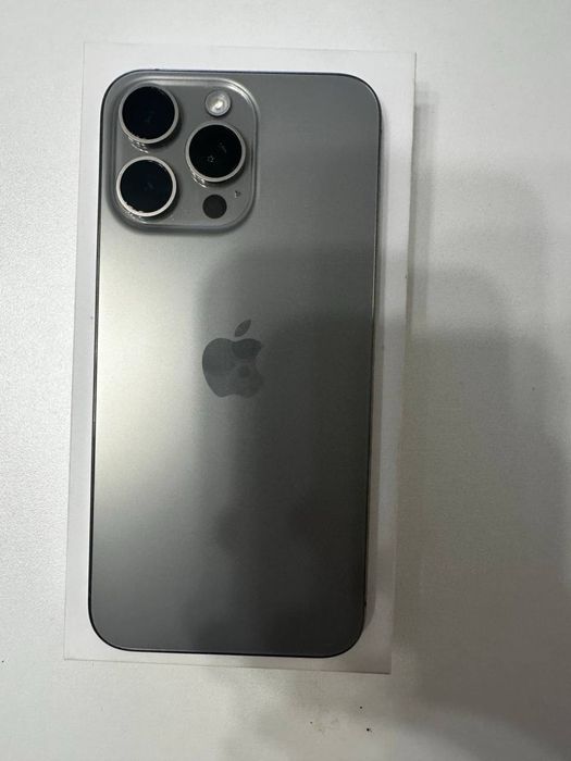 iPhone 15 Pro Max 256gb Natural Titanium Neverlock  +NanoSIM