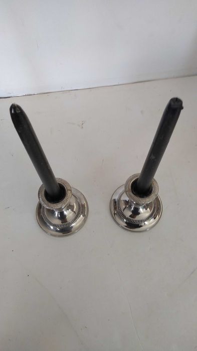 Par de castiçais baixos de estilo clássico/georgiano, como NOVOS!