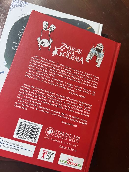 Książki młodzieżowe 3 szt tanio