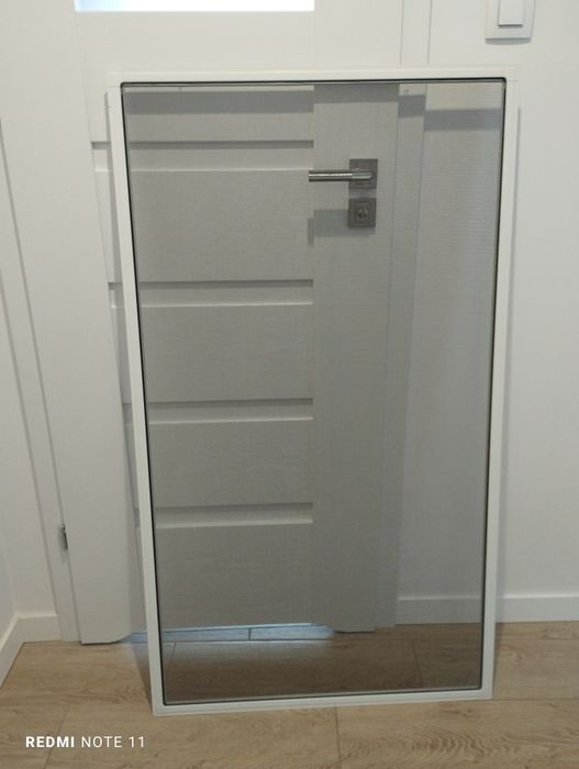 Moskitiera 75,5 x 133,  stan bardzo dobry