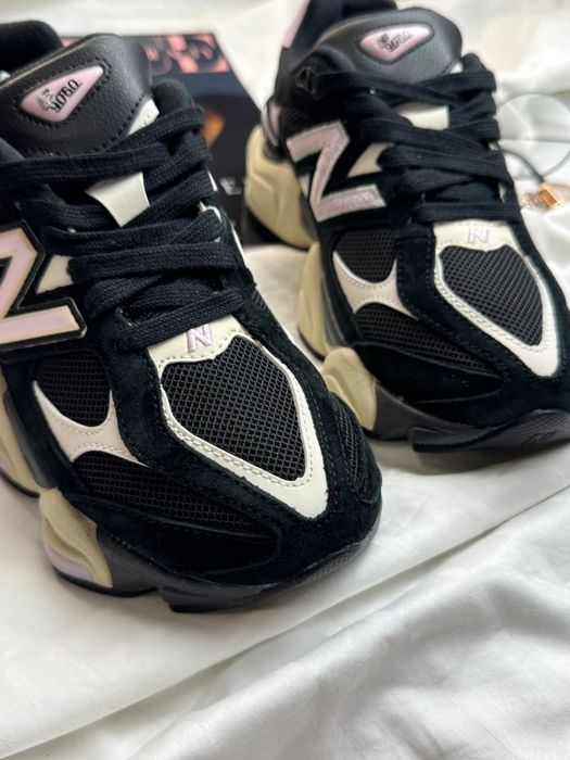 New Balance 9060 Black Pink