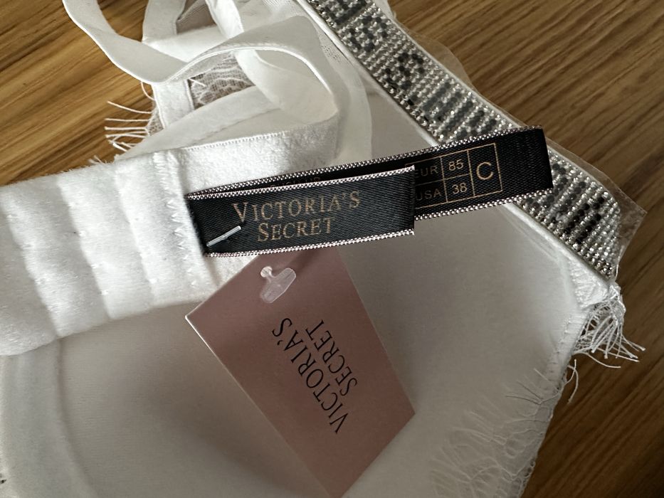 Komplet bielizny Victoria’s Secret rozmiar C85 stanik + majtki