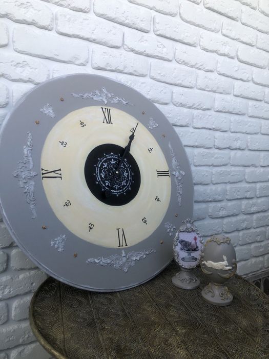 Большие настенные часы 55 см