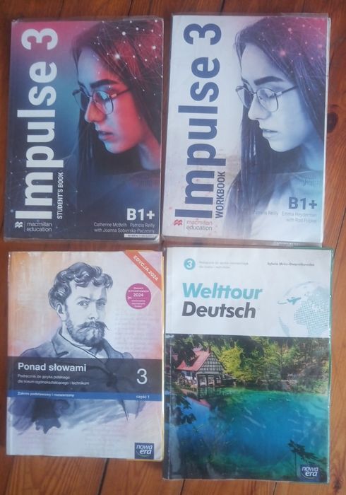 Ksiązki do trzeciejj klasy liceum lub technikum.
