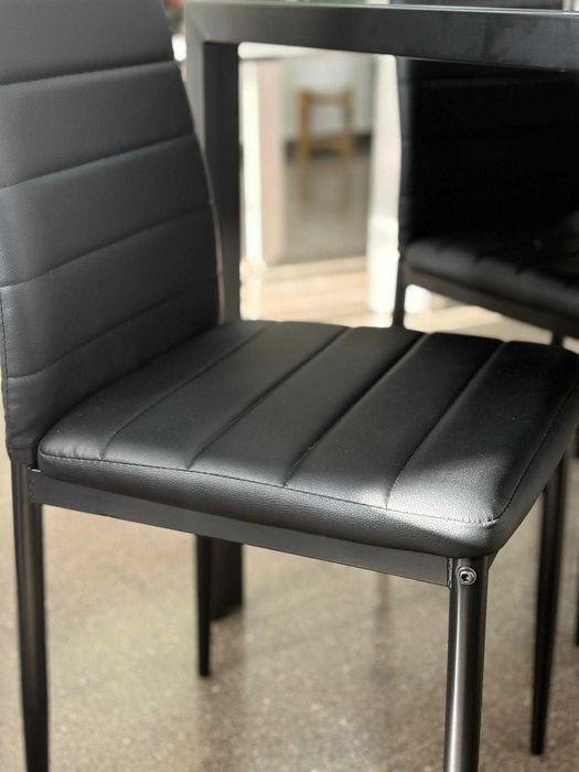 Conjunto de jantar preto com 6 lugares – em promoção!