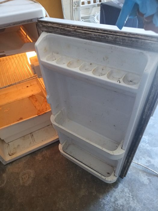 Frigorífico/ aquecedor/ baterias