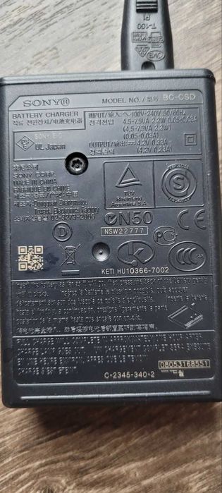 Оригінальний Зарядний пристрій Sony BC-CSD для NP-BD1